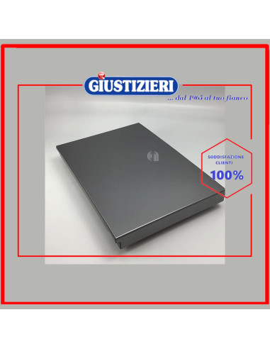 insulated door with gasket
